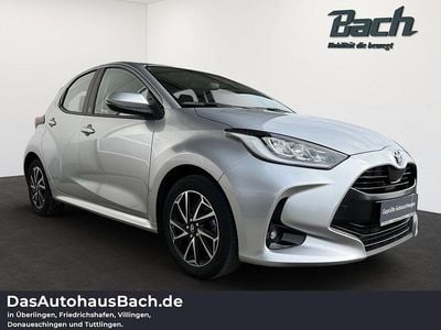 Gebraucht Toyota Yaris Hybrid Basis 116 PS (85 kW) 2023 Silber Kleinwagen
