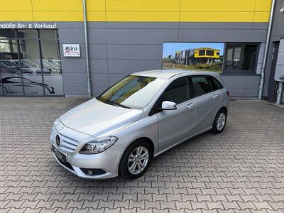 Gebraucht Mercedes B180 109 PS (80 kW) 2014 Silber Van / Kleinbus