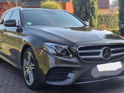 Usata Mercedes E400 333 CV (244 kW) 2017 Marrone Station wagon