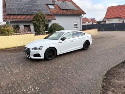 Gebraucht Audi A5 Sportback Sport 190 PS (139 kW) 2019 Weiß Kleinwagen
