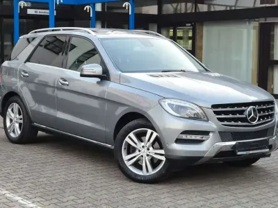 Gebraucht Mercedes ML350 258 PS (189 kW) 2012 Palladiumsilber SUV