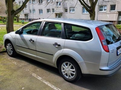 gebraucht Ford Focus Kombi 1.6