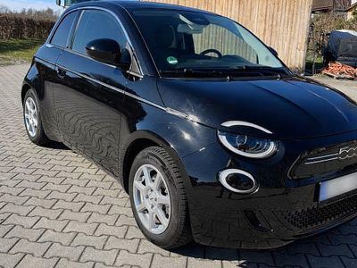 Gebraucht Fiat 500e Icon 86 kW (118 PS) 2022 Schwarz Limousine