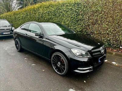 Schwarz Gebraucht 2012 Mercedes C220 Coupé | 7.999 € (Guter Preis)