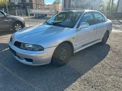 Brugt Mitsubishi Carisma 103 HK (75 kW) 2003 Sølv Sedan
