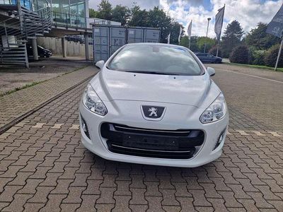 Gebraucht Peugeot 308 CC Active 156 PS (114 kW) 2013 Brillant silber Cabrio
