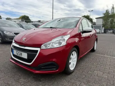 Gebraucht Peugeot 208 68 PS (50 kW) 2017 Rot Kleinwagen