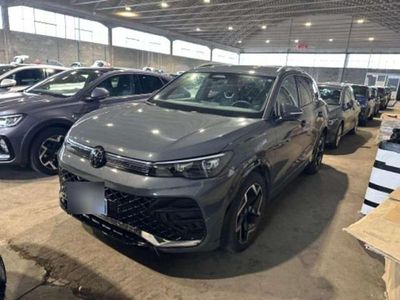 Gebraucht VW Tiguan R-line 150 PS (110 kW) 2025 Delfingrau metallic SUV