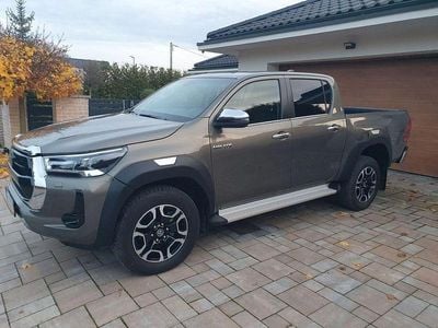 Usata Toyota HiLux Executive 150 CV (110 kW) 2021 Marrone Pick-up