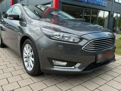 Używany Ford Focus Business Edition 150 KM (110 kW) 2016 Szary Sedan/Limuzyna