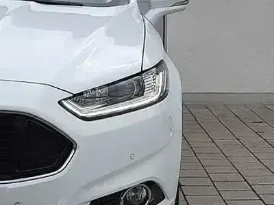 Gebraucht Ford Mondeo Titanium 320 PS (235 kW) 2015 Weiß Limousine