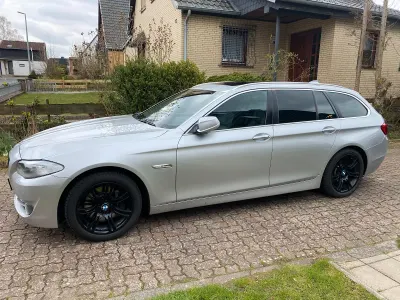Gebraucht BMW 525 218 PS (160 kW) 2012 Silber Kombi