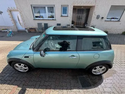 Usata Mini ONE 90 CV (66 kW) 2002 Verde Utilitaria