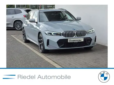 Gebraucht BMW 330 M Sport 245 PS (180 kW) 2025 M brooklyn grau metallic Kombi