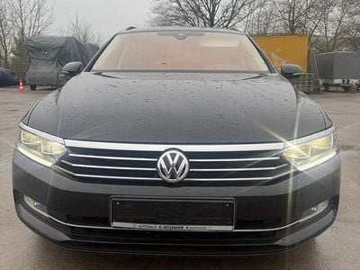 Gebraucht VW Passat 150 PS (110 kW) 2019 Schwarz Kombi