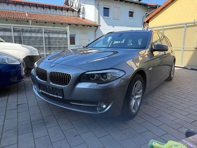 Gebraucht BMW 520 184 PS (135 kW) 2011 Grau Kombi