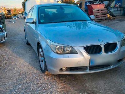 Gebraucht BMW 525 177 PS (130 kW) 2004 Silber Limousine