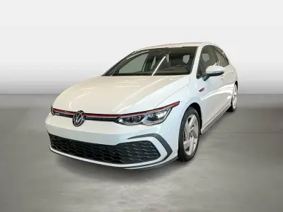 Używany VW Golf VIII GTI 245 KM (180 kW) 2024 Biały Sedan/Limuzyna