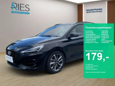 Gebraucht Hyundai i30 Advantage 101 PS (74 kW) 2025 Abyss black Kombi