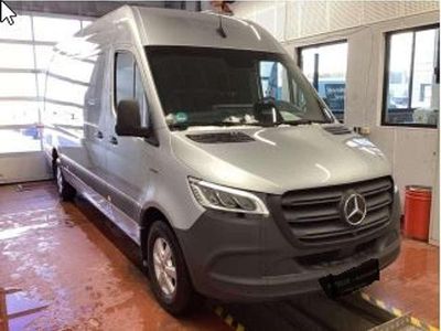 Gebraucht Mercedes 320 150 kW (204 PS) 2024 Hightechsilber metallic Van / Kleinbus