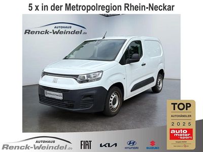 Weiss Gebraucht 2022 Fiat Doblò Van / Kleinbus | 19.489 € (Etwas zu teuer)