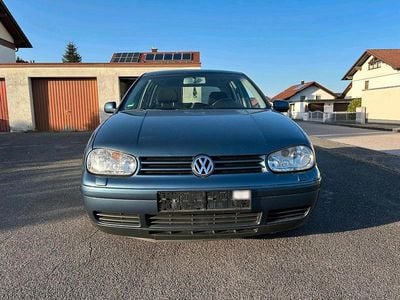 Gebraucht VW Golf IV 101 PS (74 kW) 2003 Blau Kleinwagen