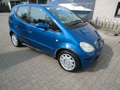Gebraucht Mercedes A160 Elegance 102 PS (75 kW) 1998 Blau Van / Kleinbus