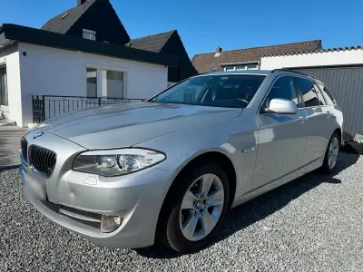 Gebraucht BMW 525 218 PS (160 kW) 2011 Silber Kombi