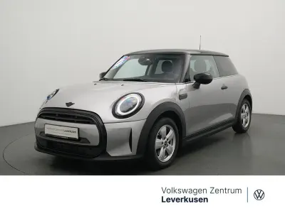 Brugt Mini Cooper Essential 136 HK (100 kW) 2023 Sølv Hatchback