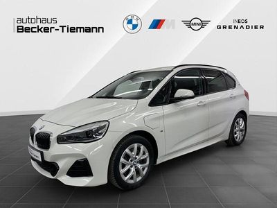 BMW 225