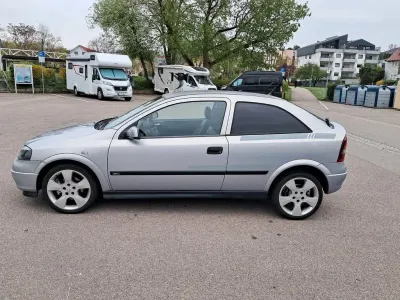 Gebraucht Opel Astra 116 PS (85 kW) 1999 Grau Limousine