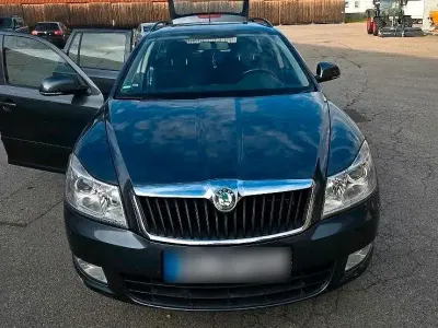 Gebraucht Skoda Octavia 105 PS (77 kW) 2009 Schwarz Kombi