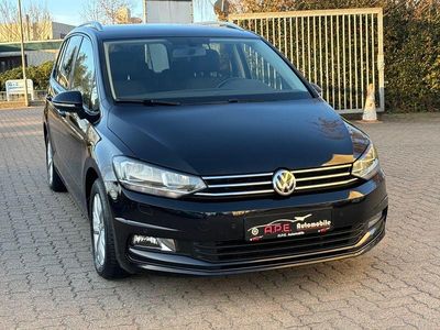 Gebraucht VW Touran Comfortline 110 PS (80 kW) 2016 Schwarz Van / Kleinbus