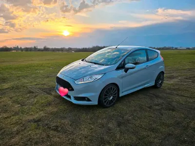 Używany Ford Fiesta ST200 200 KM (147 kW) 2016 Szary Hatchback