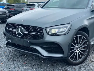 Gebraucht Mercedes GLC300 AMG line 258 PS (189 kW) 2021 Grau Coupé