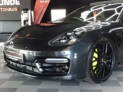 Gebraucht Porsche Panamera Sport Turismo 441 PS (324 kW) 2021 Vulkangrau Kombi