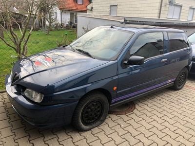 Gebraucht Alfa Romeo 145 103 PS (75 kW) 1999 Blau Kleinwagen