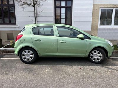 Second-hand Opel Corsa Edition 60 CP (44 kW) 2009 Verde Hatchback