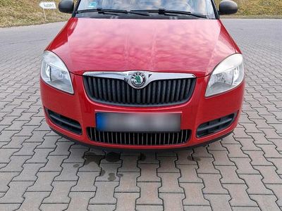 Gebraucht Skoda Fabia 70 PS (51 kW) 2009 Rot Kleinwagen