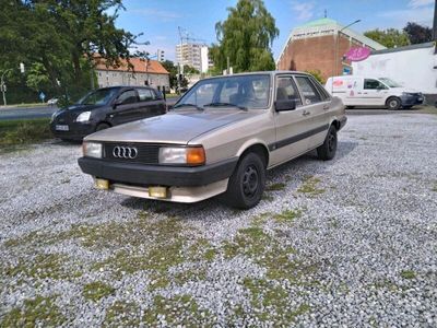 Audi 80