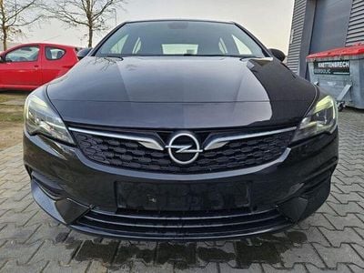 Second-hand Opel Astra Edition 110 CP (80 kW) 2020 Negru Berlinǎ