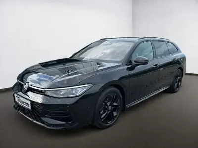 Gebraucht VW Passat R-line 193 PS (141 kW) 2025 Schwarz Kombi