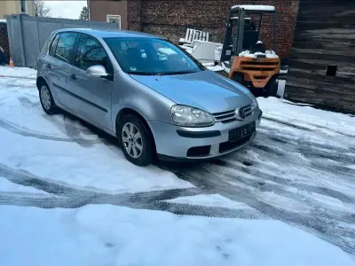 Gebraucht VW Golf V 86 PS (63 kW) 2006 Silber Kleinwagen