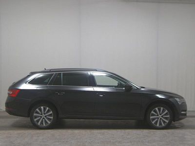 Usado Skoda Superb Ambiente 150 HP (110 kW) 2023 Preto Carrinha