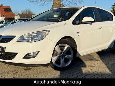 Gebraucht Opel Astra 116 PS (85 kW) 2012 Weiß Limousine