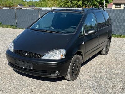 Schwarz Gebraucht 2004 Ford Galaxy Trend Van / Kleinbus | 3.999 €