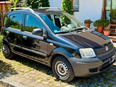 Gebraucht Fiat Panda 69 PS (50 kW) 2011 Schwarz Kleinwagen