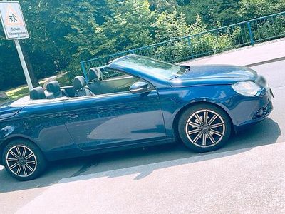 Gebraucht VW Eos 120 PS (88 kW) 2009 Blau Cabrio