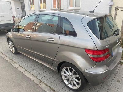 Gebraucht Mercedes B170 116 PS (85 kW) 2005 Grau Van / Kleinbus