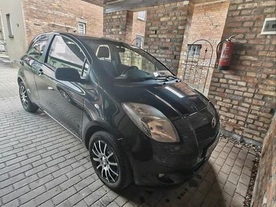 Usata Toyota Yaris 87 CV (63 kW) 2008 Nero Utilitaria